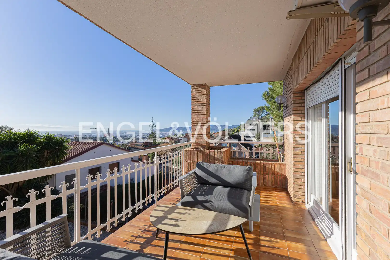 Terraza de Casa o chalet en venta en Sant Just Desvern con Aire acondicionado, Calefacción y Jardín privado