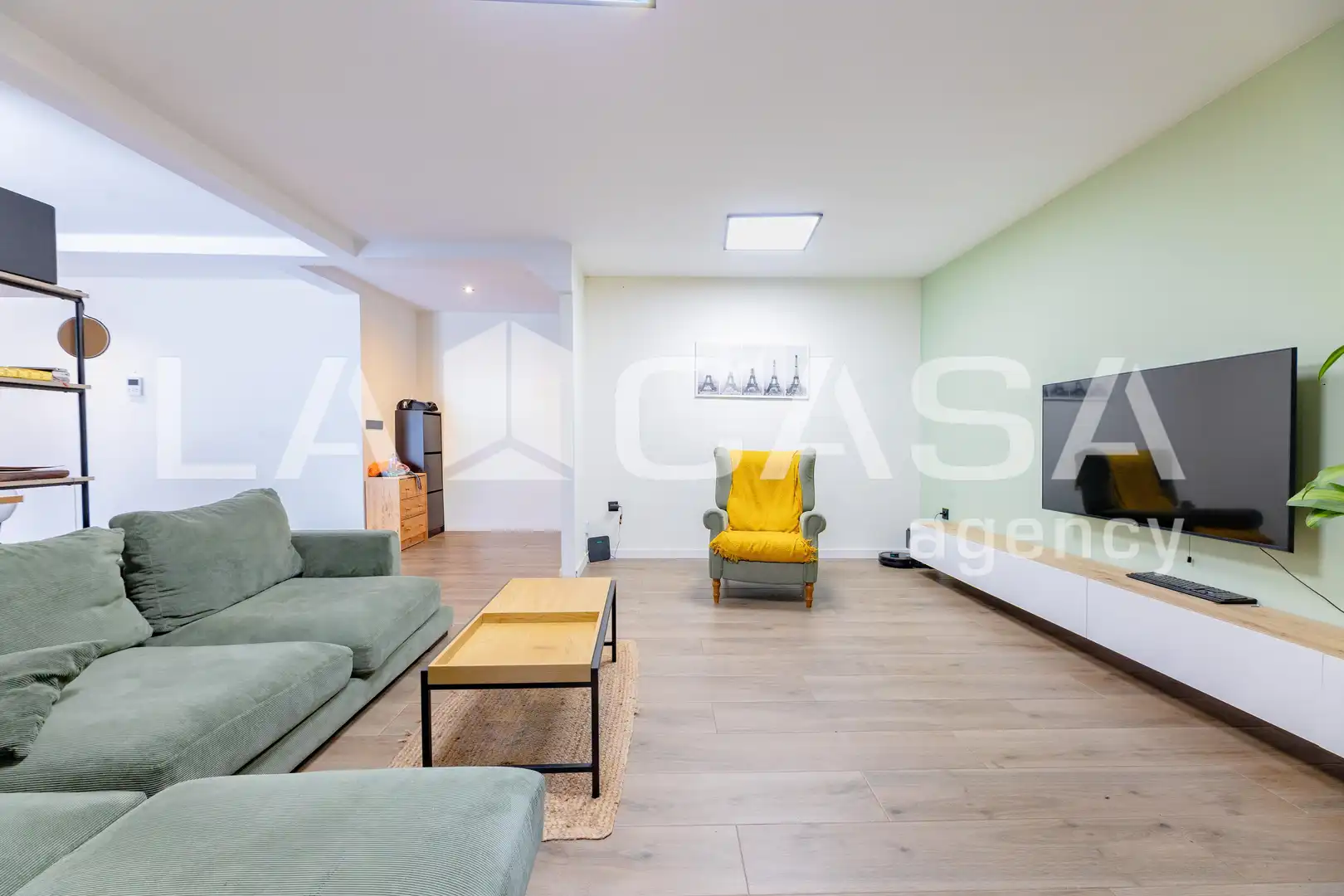 Flat for sale in Valencia  with Heating and Balcony