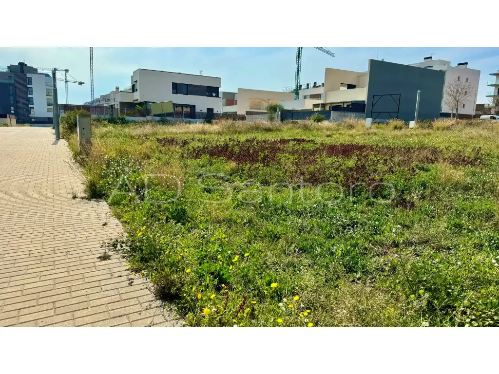 Terreny residencial en venda a L'Aragai