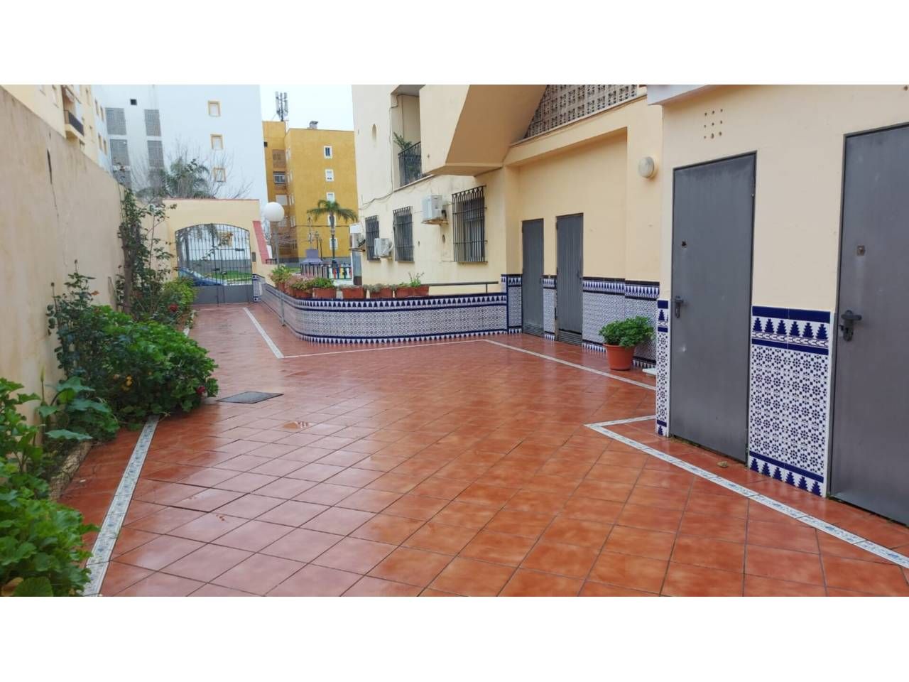 Exterior view of Duplex for sale in Chipiona  with Air Conditioner and Terrace