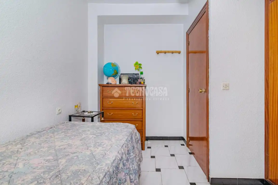 Habitación de Casa adosada en venta en Rute con Terraza y Balcón