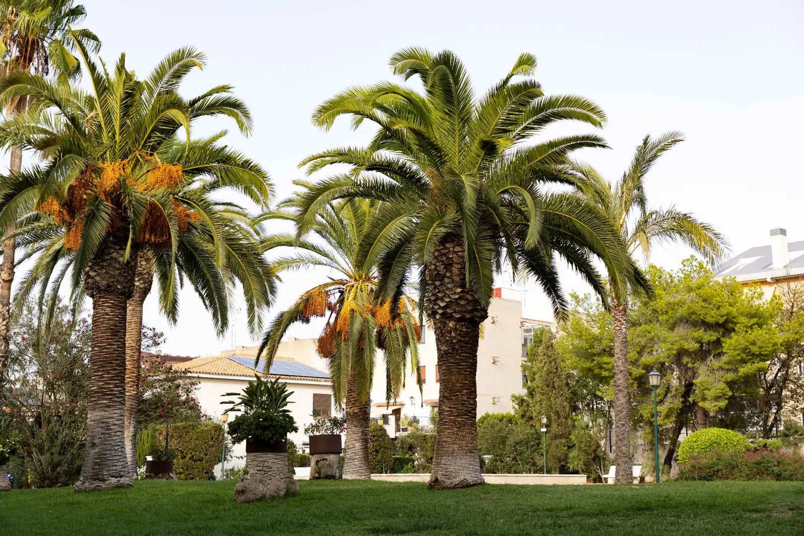Jardí de Casa adosada en venda en L'Eliana amb Aire condicionat, Terrassa i Alarma