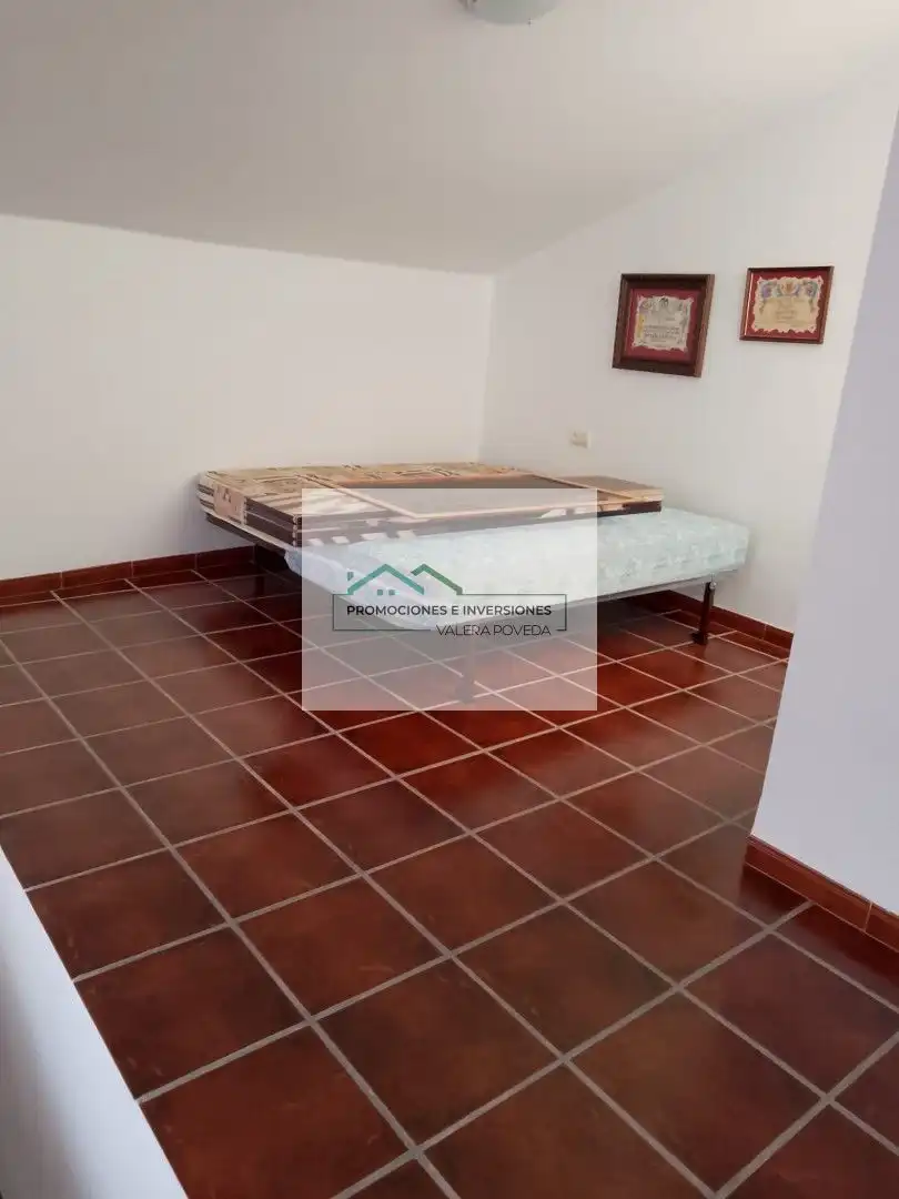 Dormitori de Casa o xalet en venda en Enguídanos amb Moblat