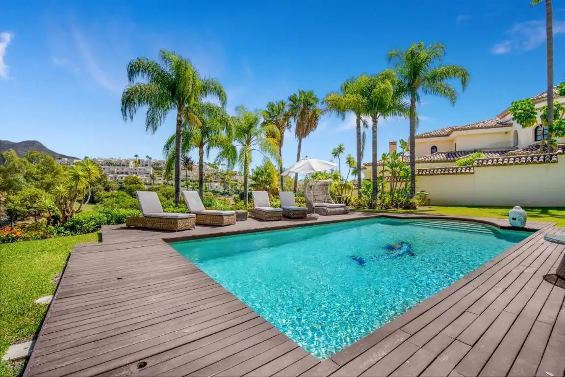 Chalet con piscina en venta en La Quinta, imagen 44