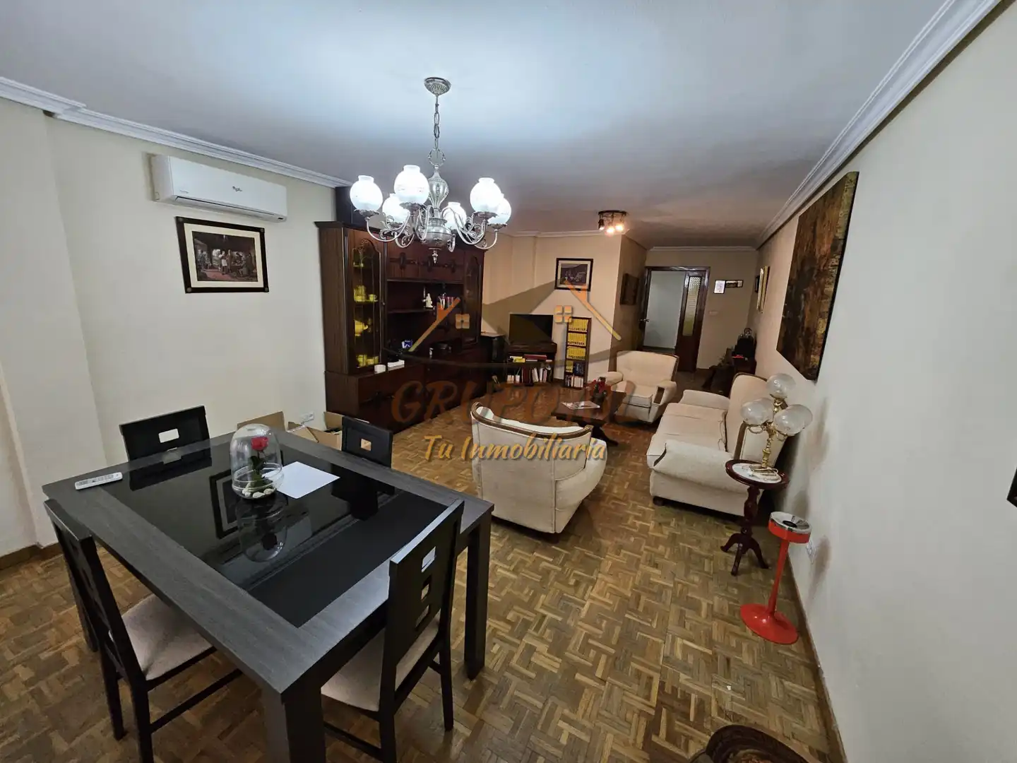 Sala d'estar de Pis en venda en Jaén amb Aire condicionat, Calefacció i Parquet