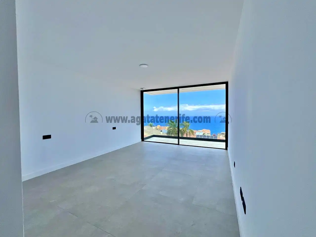 Living room of Houses for sale in Los Realejos  with Terrace, Swimming Pool and Balcony