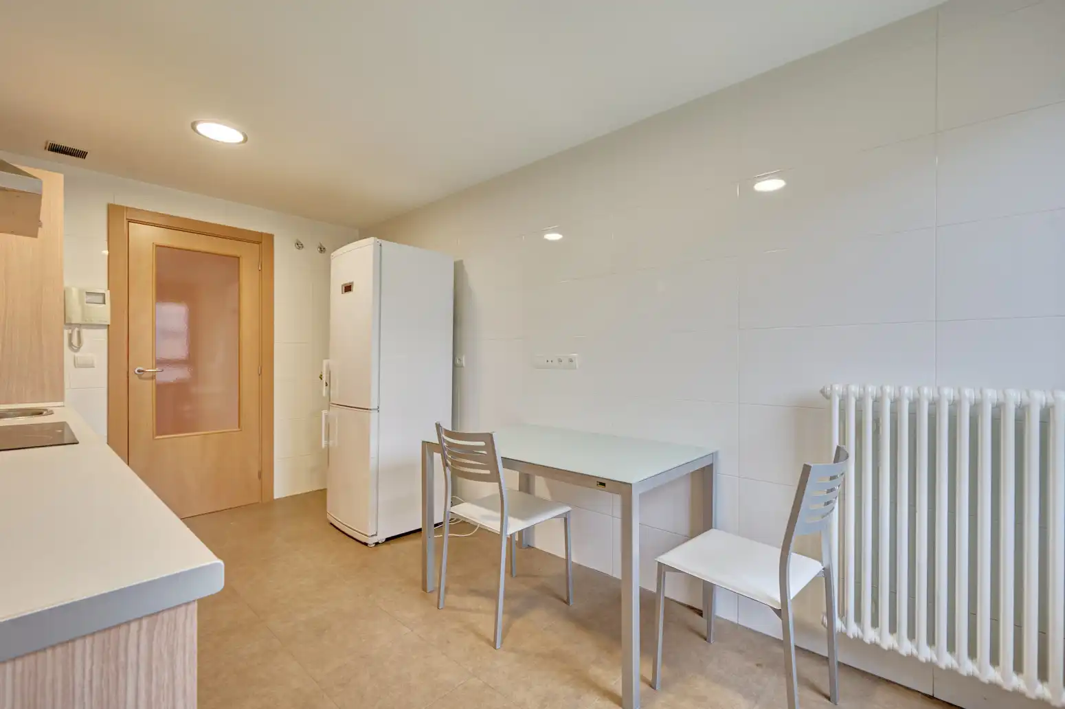 Kitchen of Flat for sale in  Pamplona / Iruña  with Heating, Private garden and Parquet flooring
