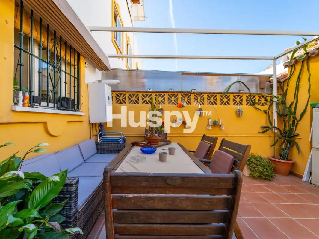 Reihenhaus mit Terrasse zum Verkauf in Juan de Silva, imagen 2