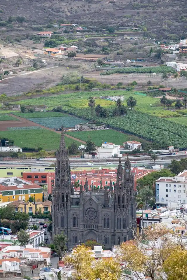 Vista exterior de Casa o xalet en venda en Arucas amb Terrassa