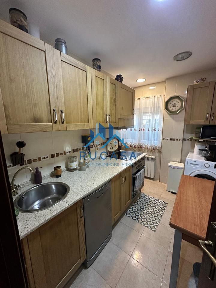 Cocina de Planta baja en venta en Torrelavega  con Amueblado