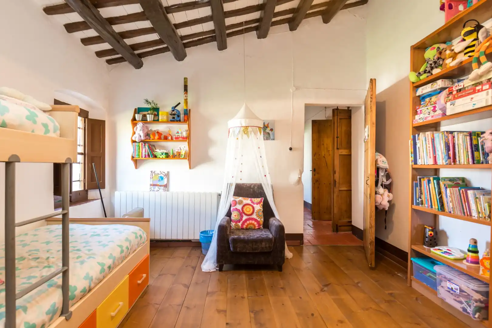 Habitación de Finca rústica en venta en Llagostera con Calefacción, Terraza y Trastero