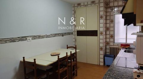 Foto 4 de Piso de alquiler en Alfredo Brañas, Ensanche - Sar, Santiago de Compostela