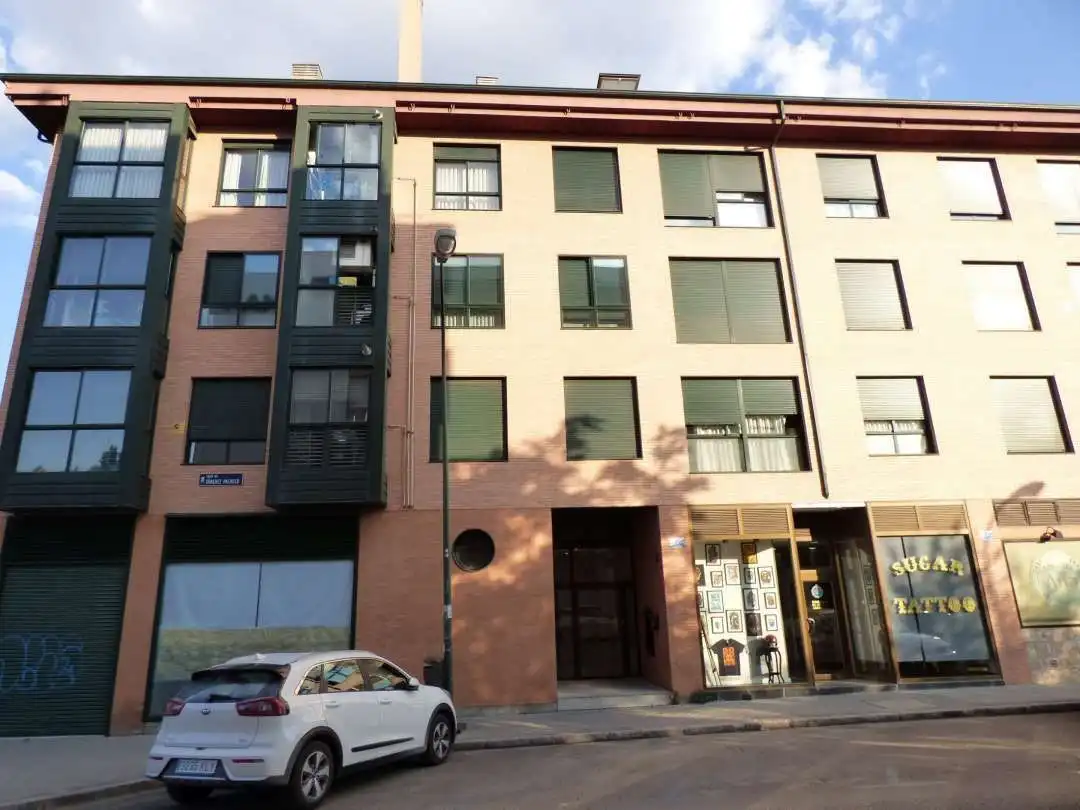 Exterior view of Flat for rent in Madrid  with Air Conditioner, Heating and Private garden