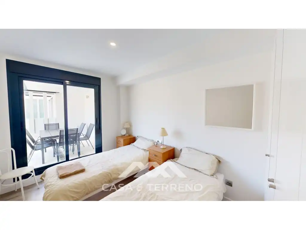 Dormitori de Apartament en venda en Vélez-Málaga amb Aire condicionat i Piscina comunitària