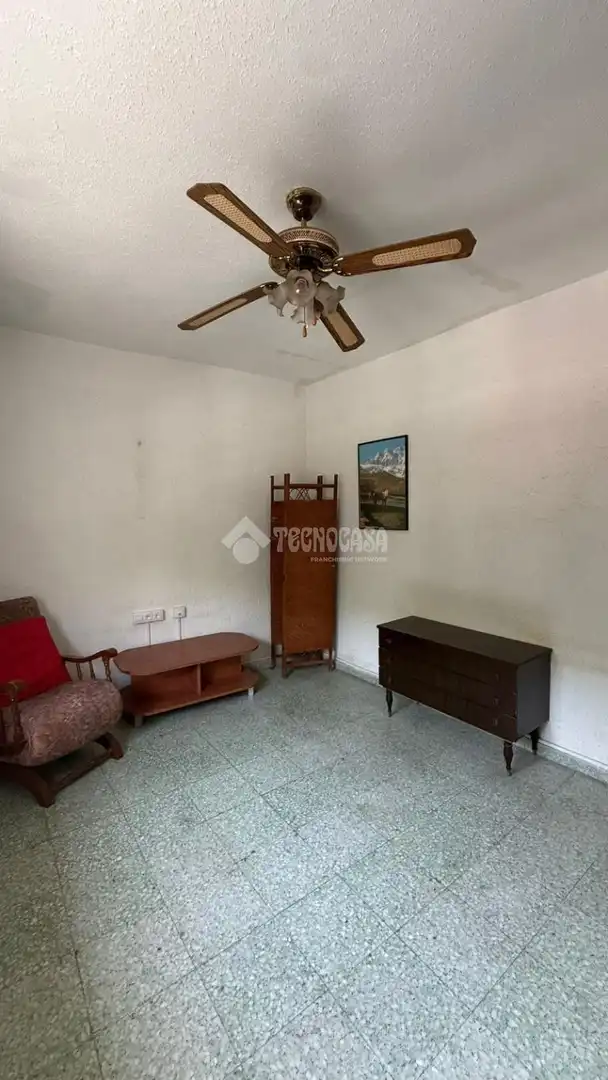 Casa adosada en venta en Almería con Amueblado