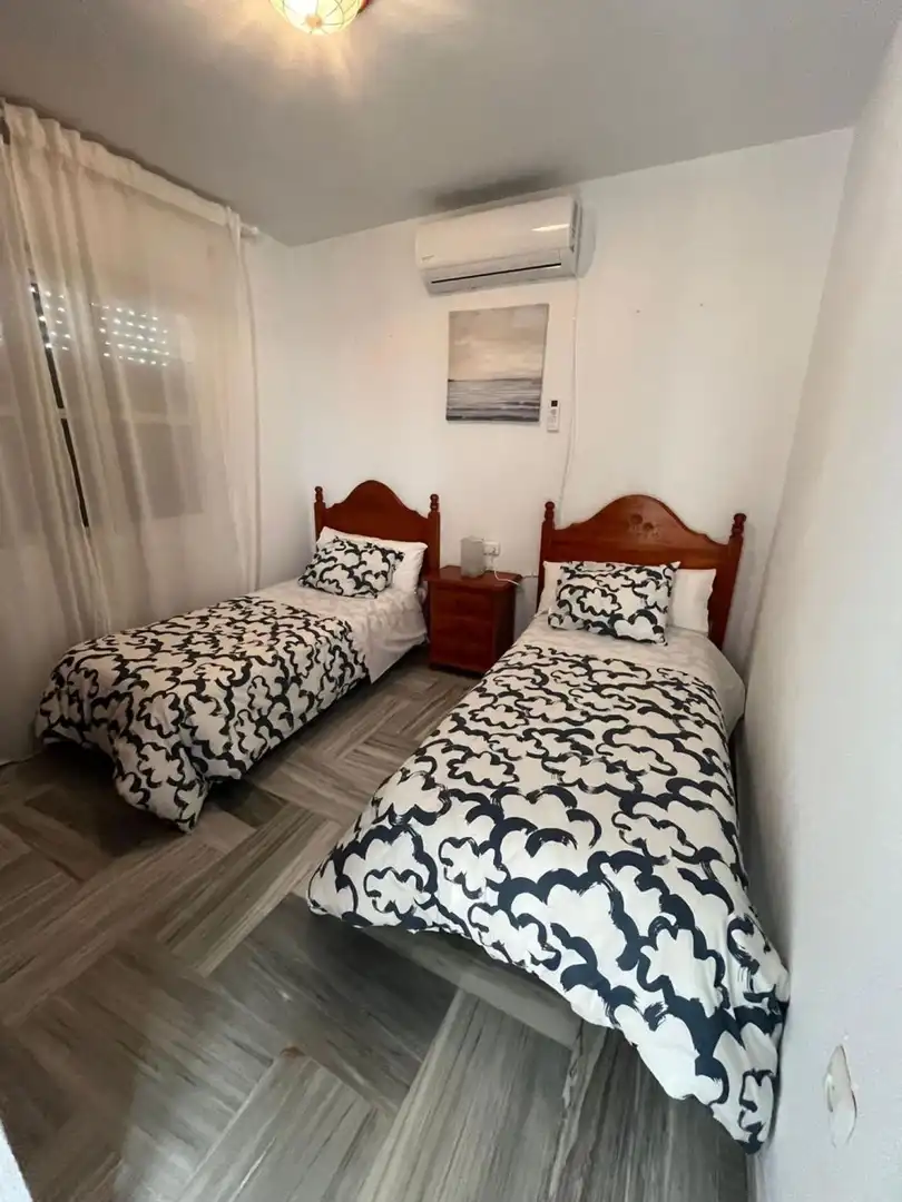 Bedroom of Houses for sale in Chiclana de la Frontera