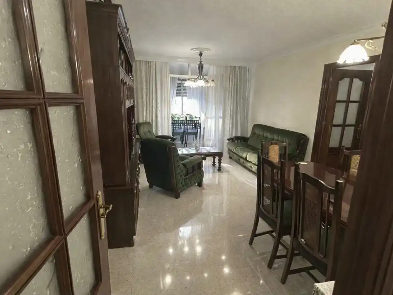 Sala de estar de Piso en venta en  Sevilla Capital con Aire acondicionado
