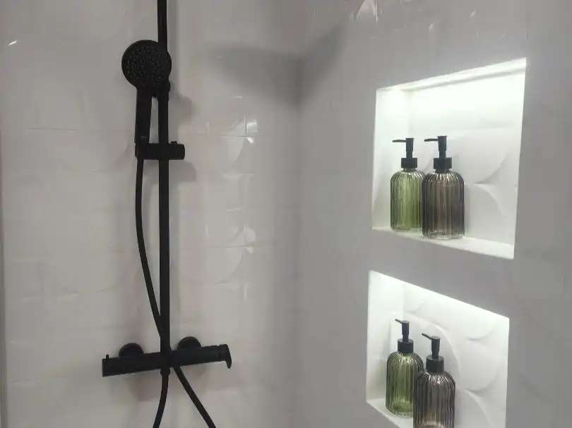 Badezimmer von Wohnungen zum Verkauf in Roquetas de Mar mit Klimaanlage und Terrasse