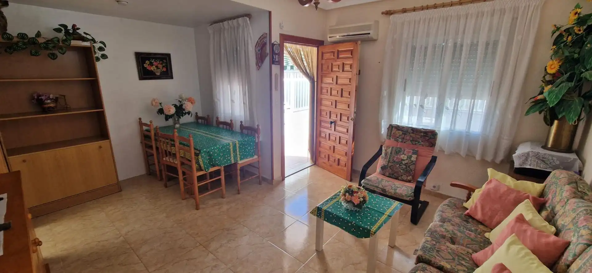 Sala de estar de Casa adosada en venta en Santa Pola con Aire acondicionado, Terraza y Balcón
