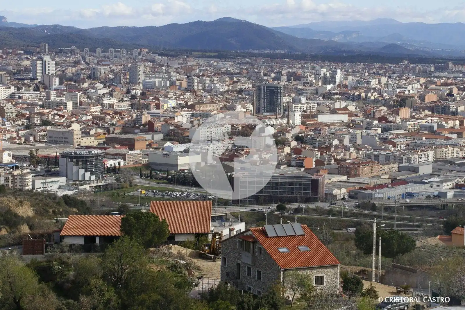 Vista exterior de Local en venda en Terrassa amb Aire condicionat i Calefacció
