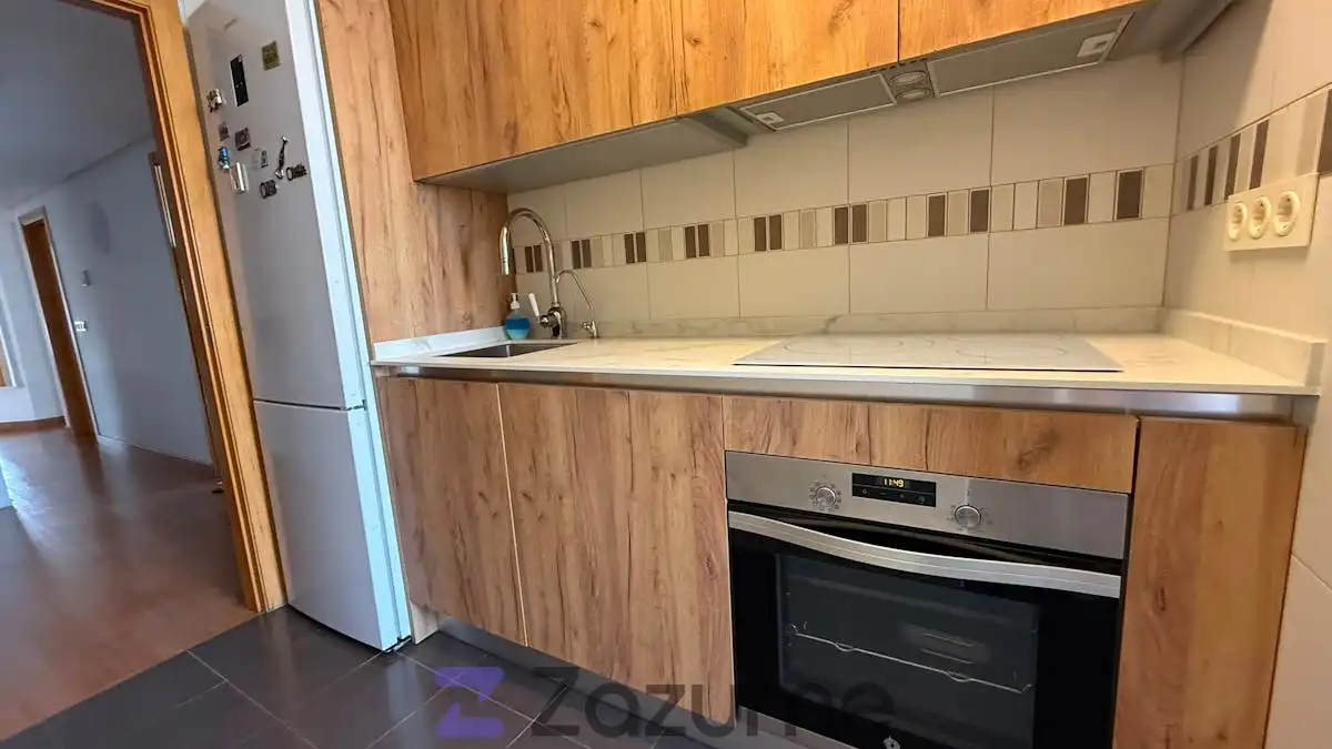 Cocina de Piso de alquiler en Murcia con Aire acondicionado, Calefacción y Horno
