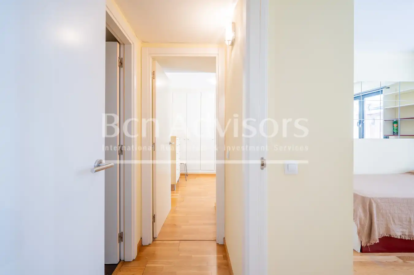 Flat for sale in Barcelona  with Air Conditioner, Heating and Parquet flooring