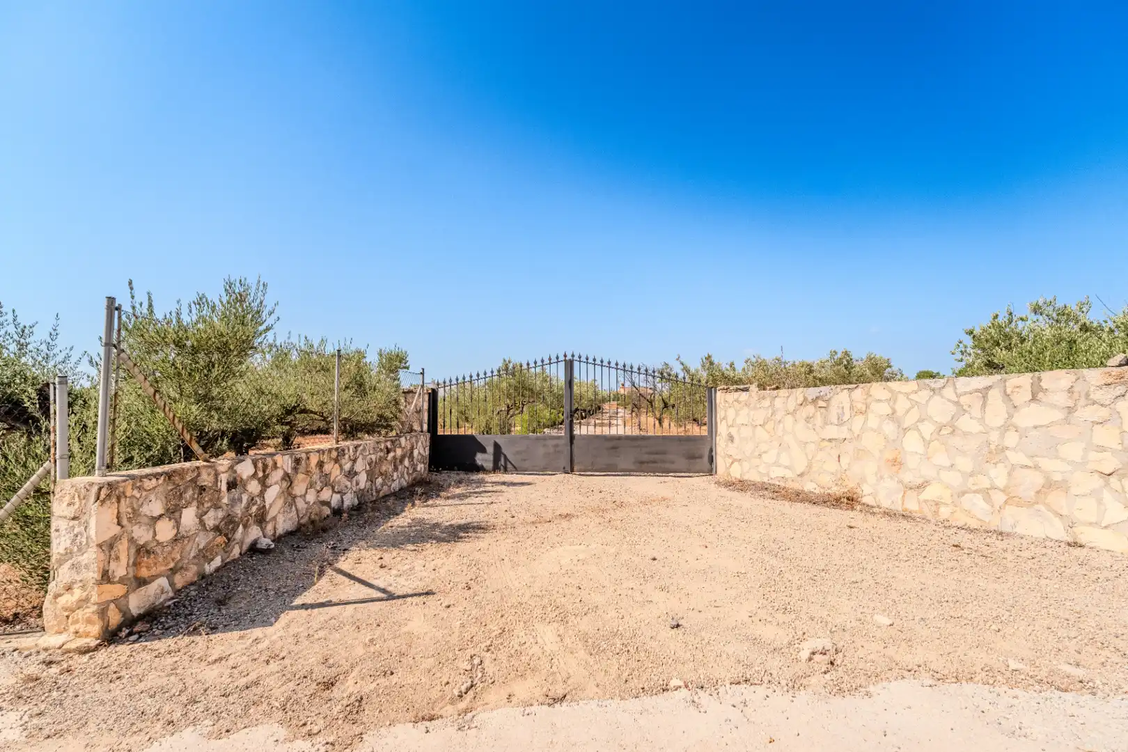 Houses for sale in L'Ampolla  with Private garden, Terrace and Storage room