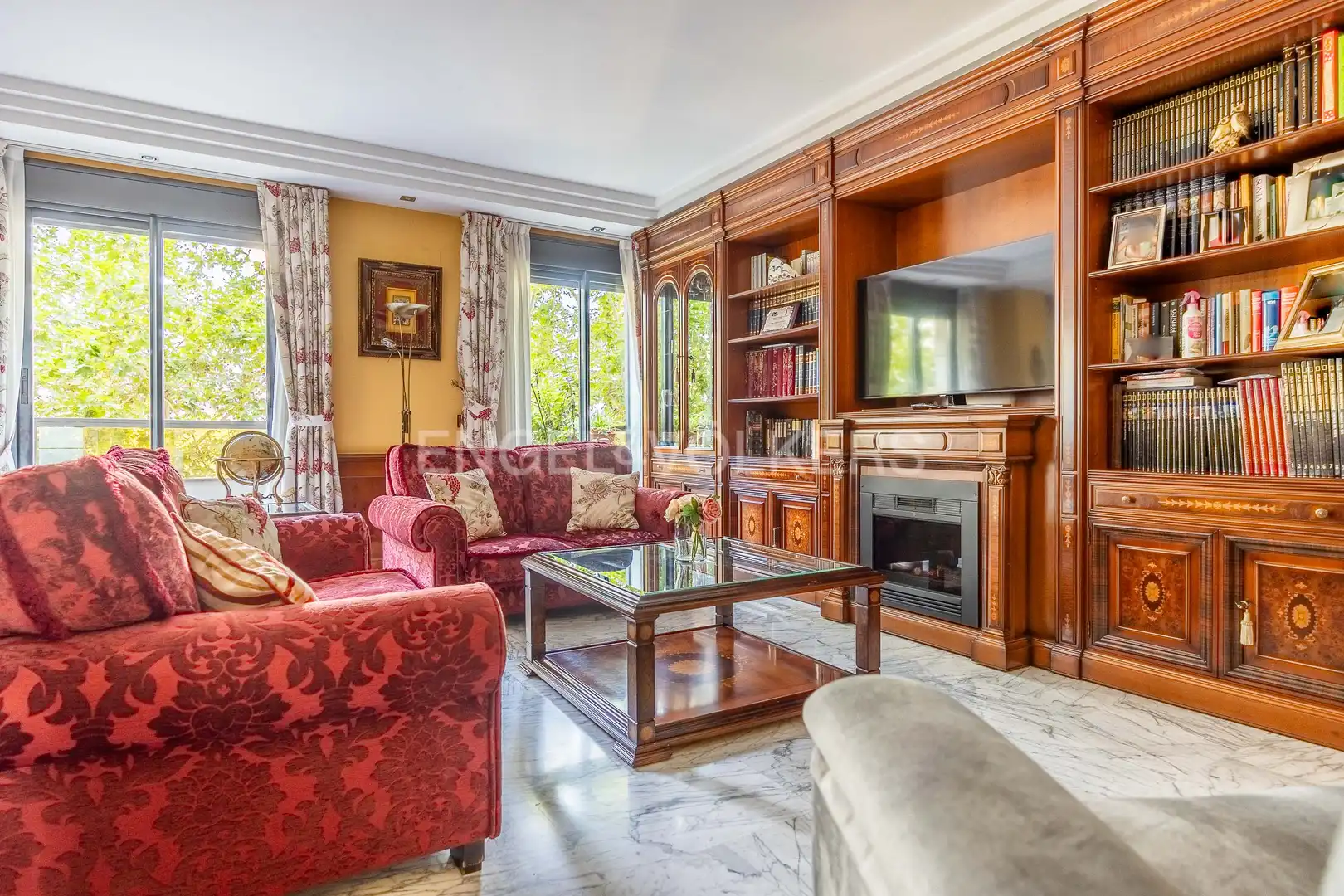Living room of Flat for sale in Sevilla  with Air Conditioner, Heating and Private garden