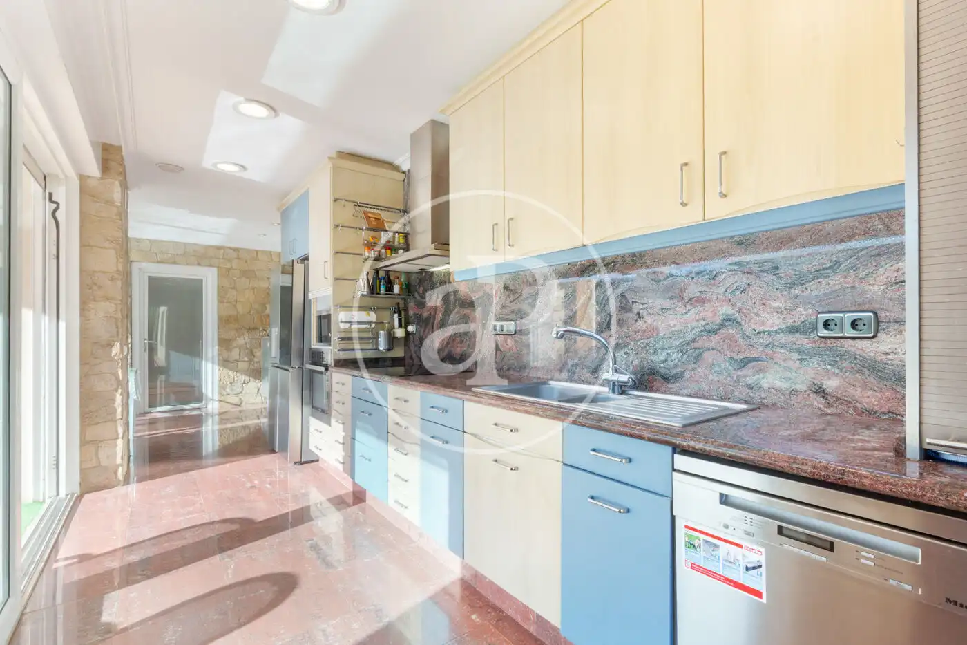 Cocina de Casa o chalet en venta en Serra con Aire acondicionado, Calefacción y Jardín privado