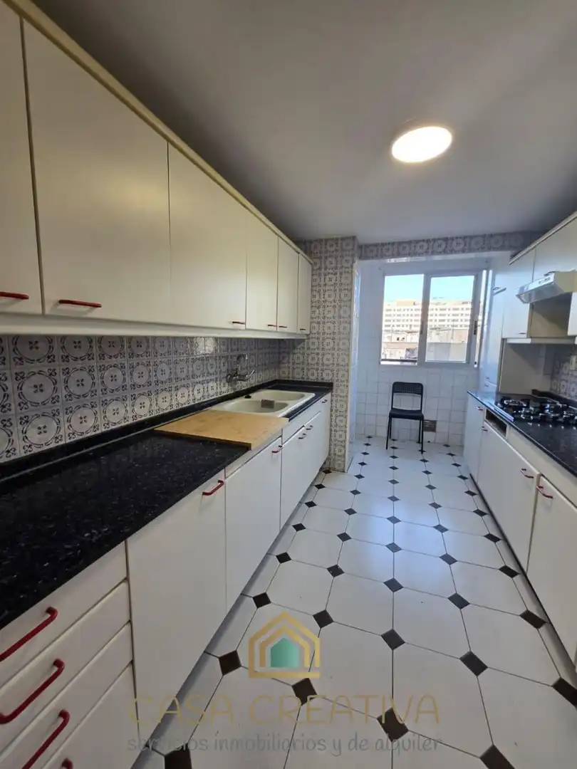 Cocina de Piso de alquiler en Valencia con Terraza, Amueblado y Balcón