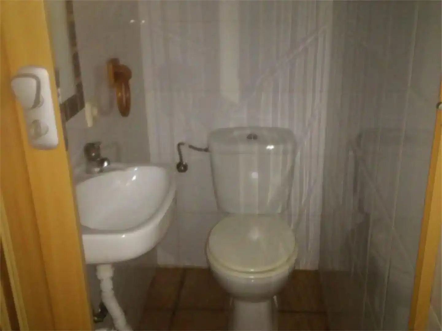 Baño de Local en venta en San Claudio - Trubia - Las Caldas