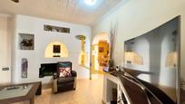 Living room of Single-family semi-detached for sale in Rubí  with Heating, Terrace and Oven