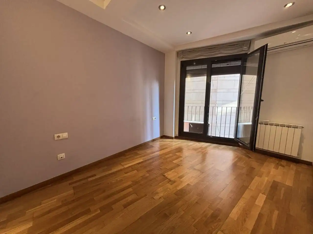Flat for rent in Calle dels corretgers, Centre