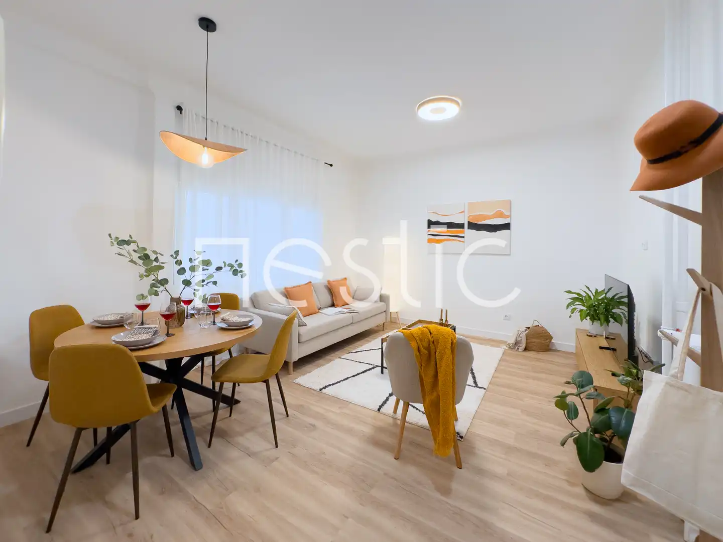 Living room of Apartments for rent in Madrid  with Heating, Furnished and Washing machine