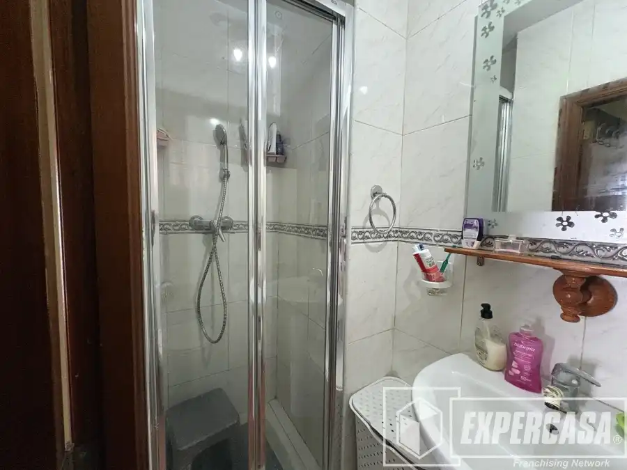 Baño de Piso en venta en Castellón de la Plana / Castelló de la Plana con Amueblado