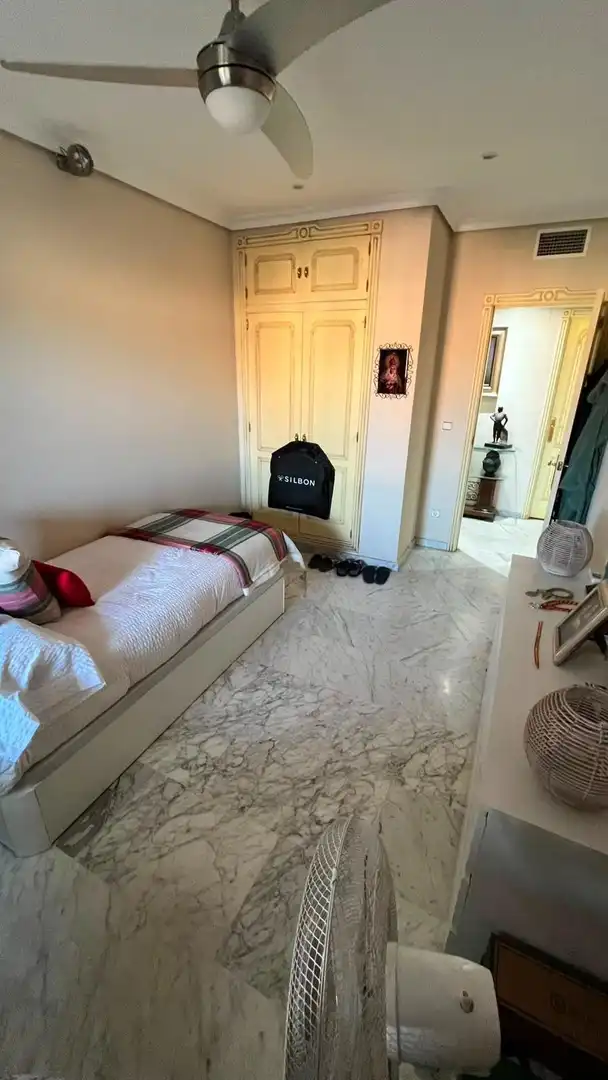Habitación de Ático en venta en Córdoba con Aire acondicionado, Jardín privado y Terraza