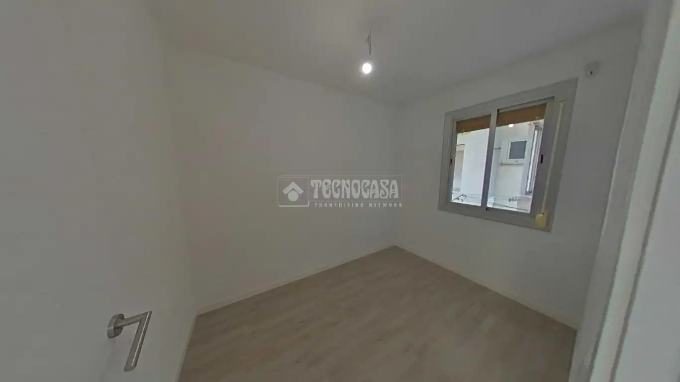 Habitación de Piso en venta en Cornellà de Llobregat