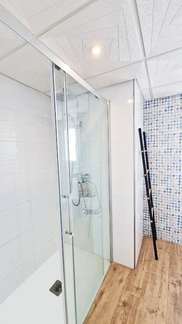 Bathroom of Attic for sale in Málaga  with Air Conditioner, Terrace and Furnished