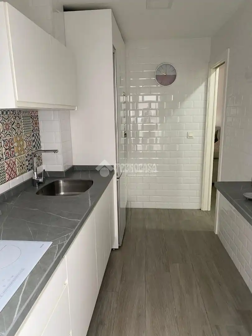 Kitchen of Flat for rent in Huelva