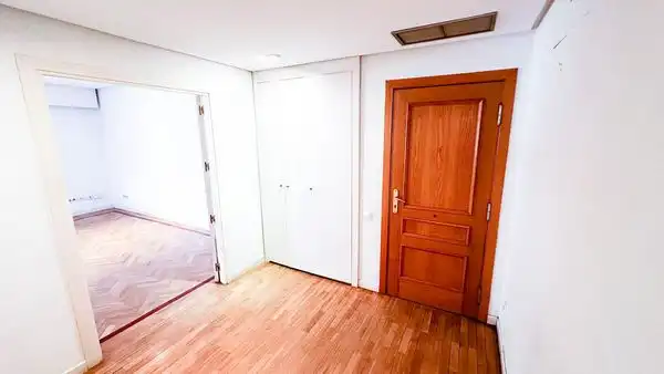 Piso de alquiler en Madrid con Aire acondicionado, Jardín privado y Trastero