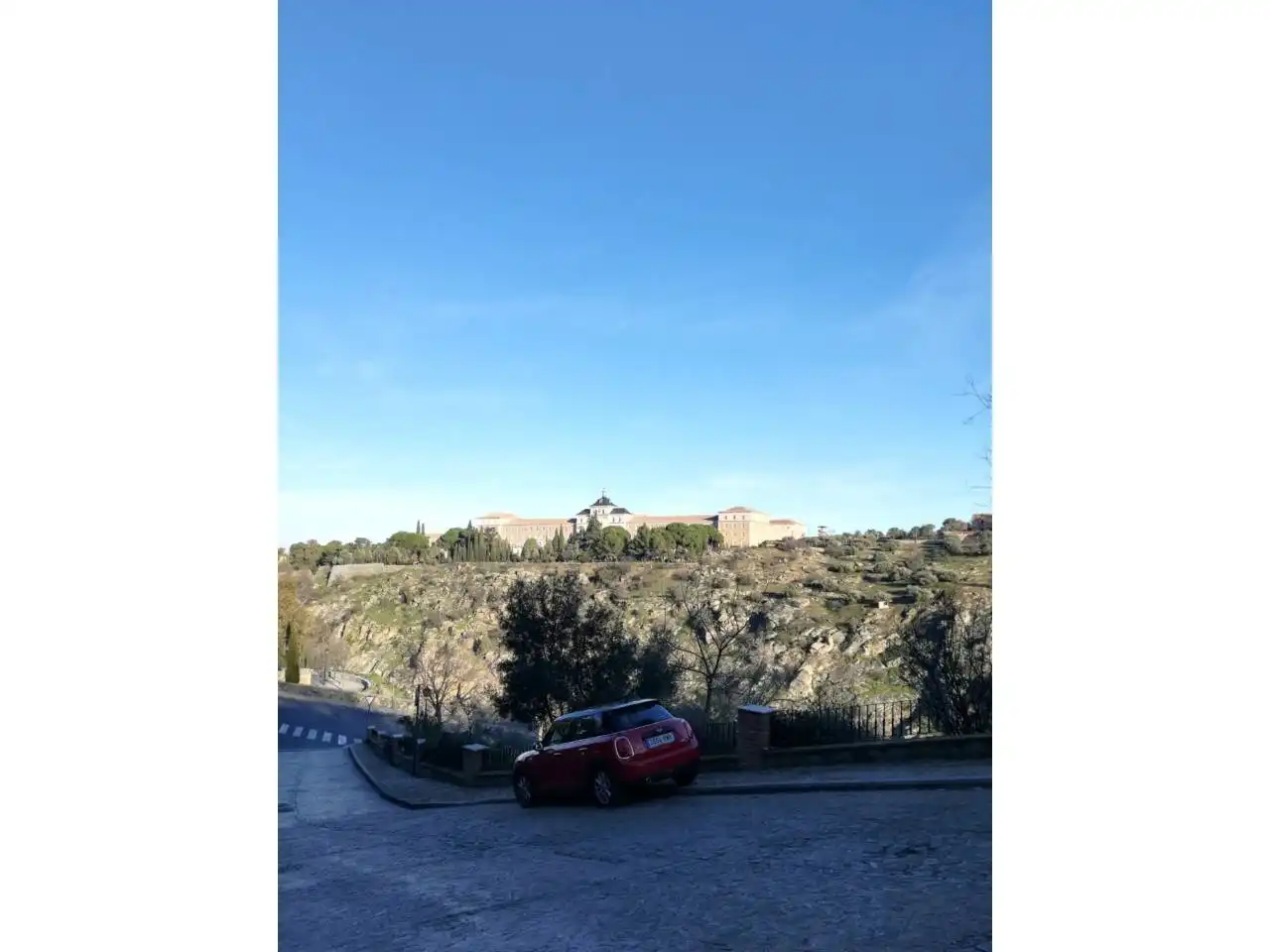 Außenansicht von Wohnung zur Miete in Toledo mit Klimaanlage, Heizung und Abstellraum