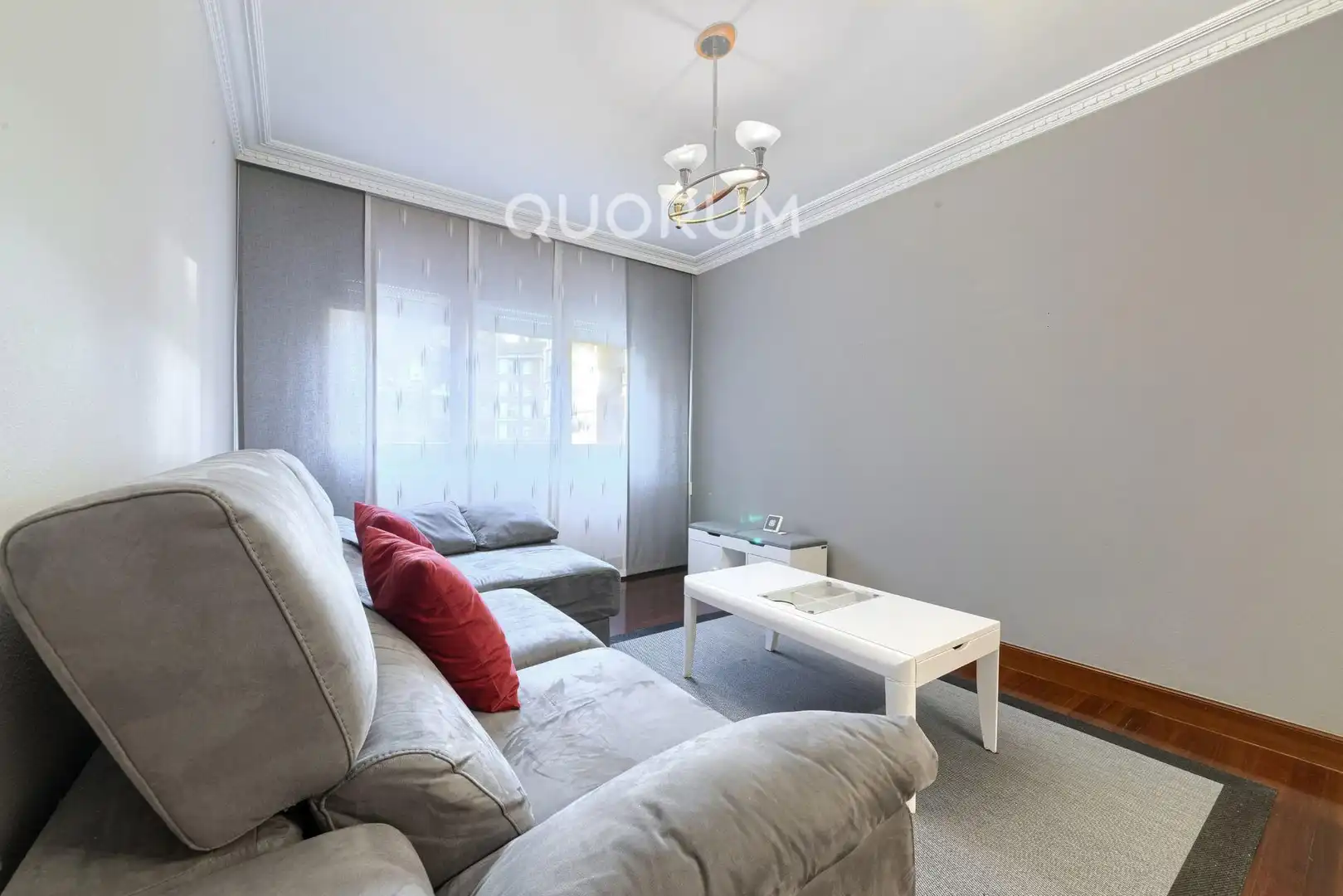 Sala de estar de Piso en venta en Barakaldo  con Calefacción, Trastero y Amueblado