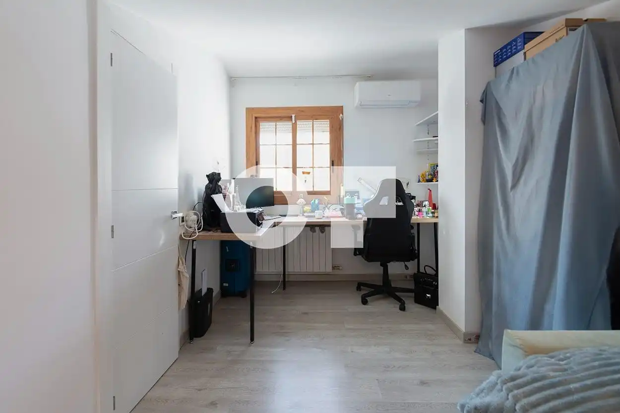 Habitación de Casa adosada en venta en Castelldefels con Aire acondicionado, Jardín privado y Parquet