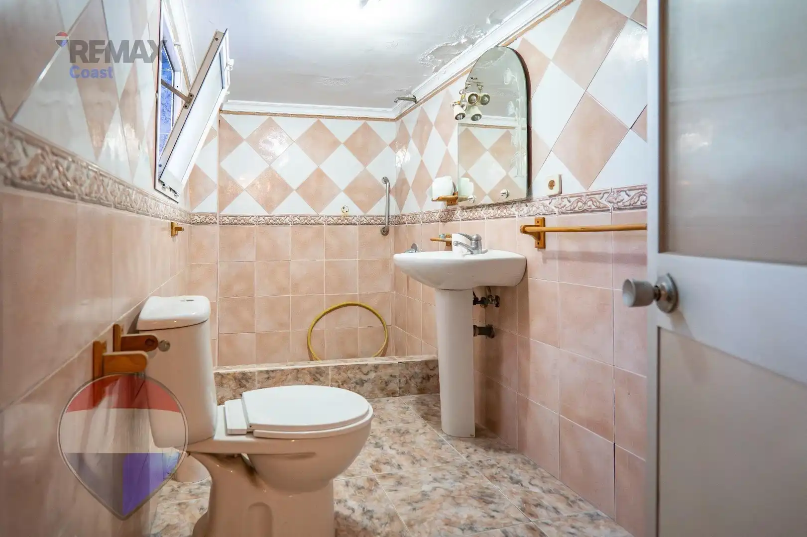 Bathroom of Houses for sale in Málaga