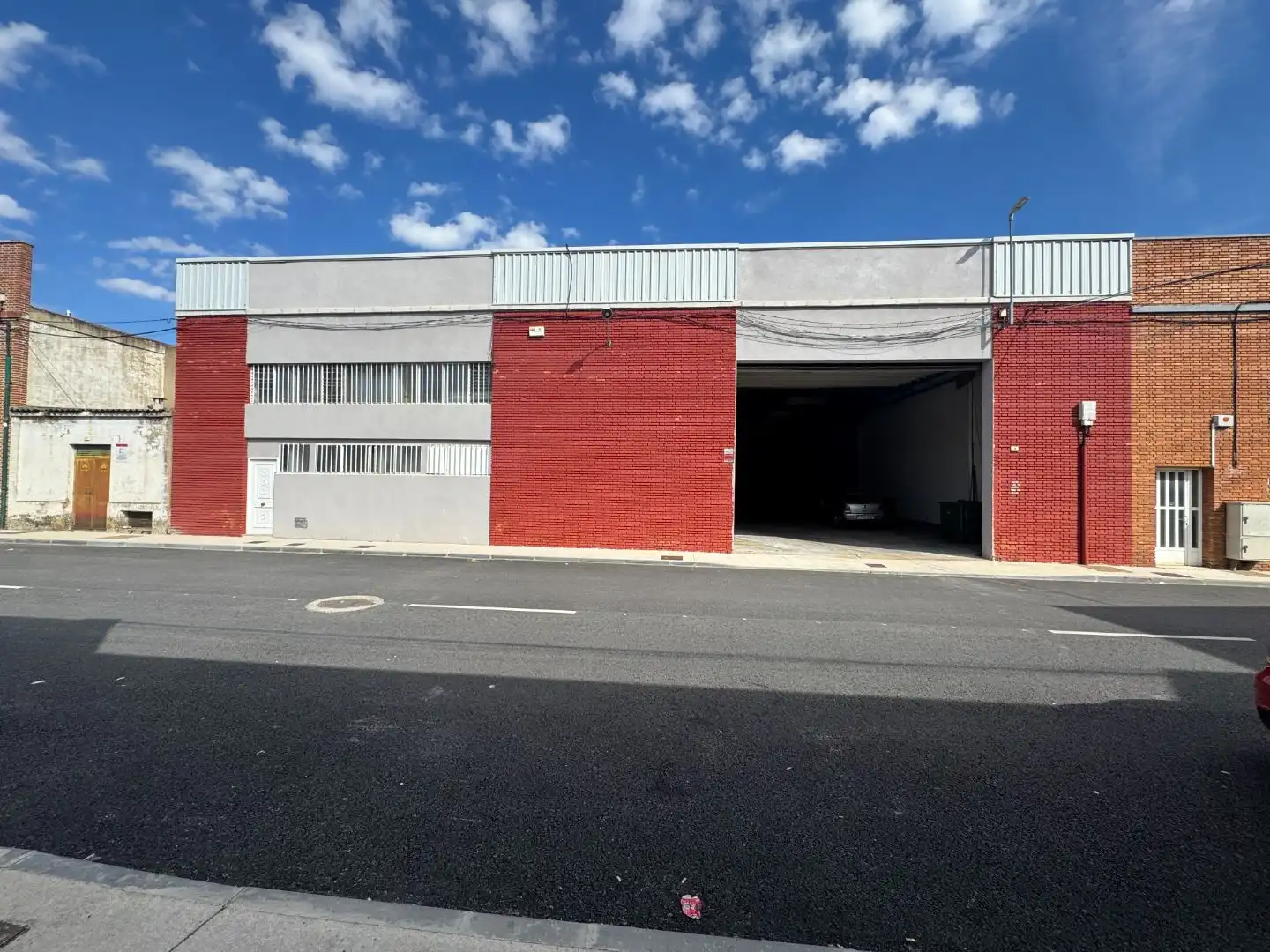 Außenansicht von Geschaftsraum zum Verkauf in Santovenia de la Valdoncina