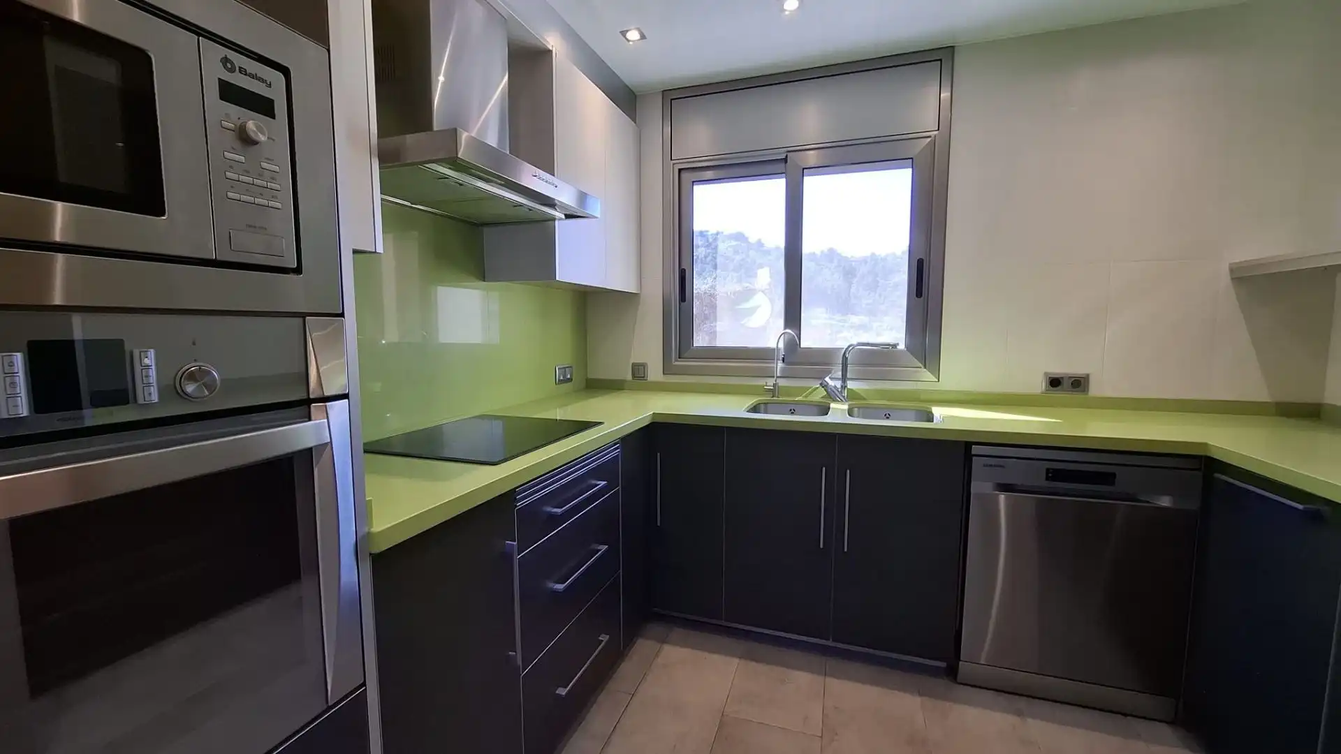 Cocina de Casa o chalet en venta en Vallirana con Aire acondicionado, Calefacción y Terraza