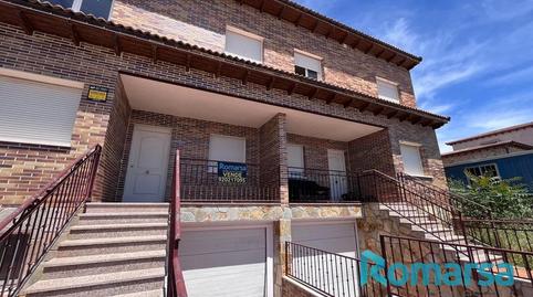 Foto 4 de Casa adosada en venda a Canto Virgen, Sotillo de la Adrada, Ávila