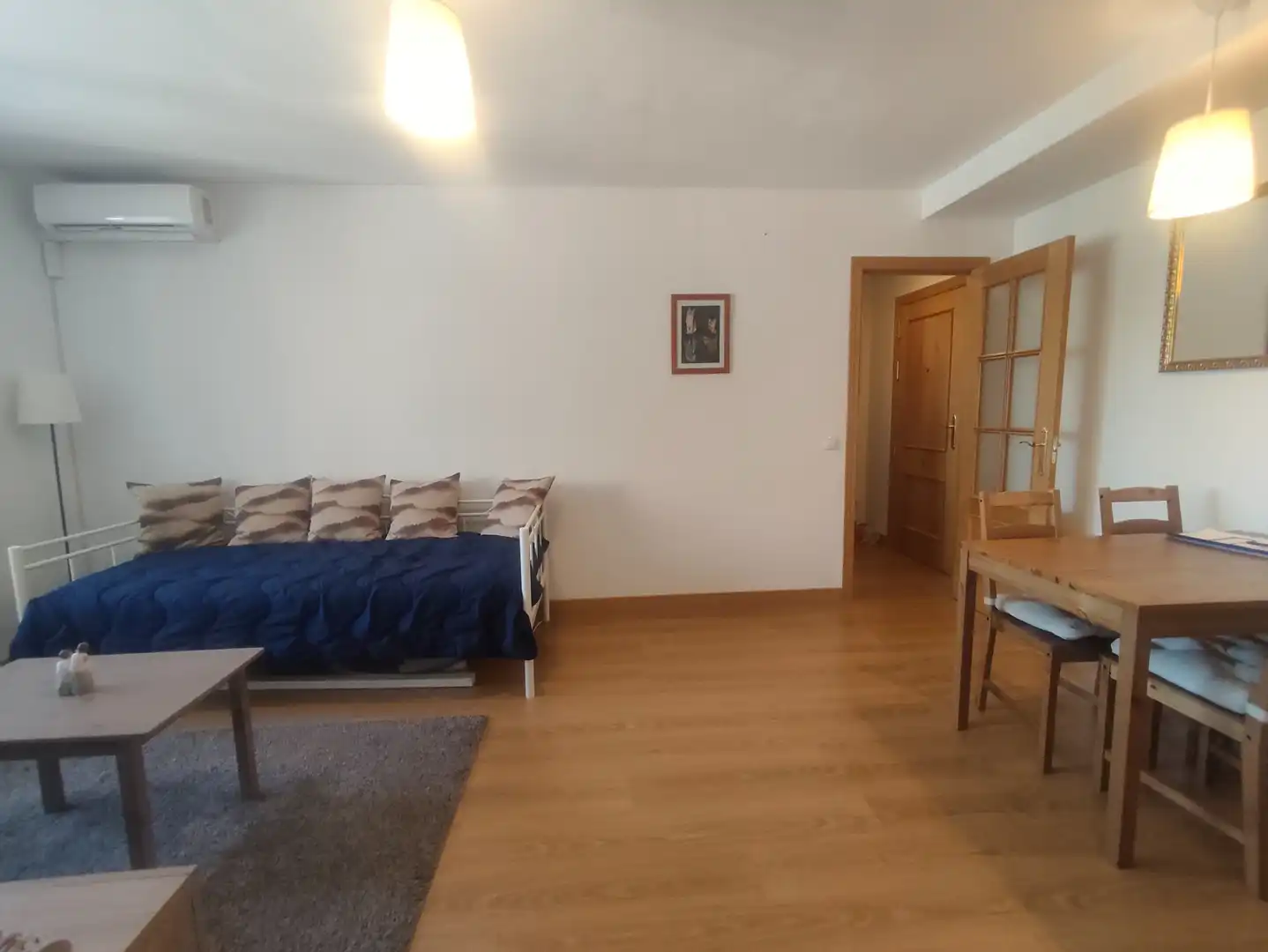 Sala d'estar de Pis en venda en Camarena amb Aire condicionat, Calefacció i Moblat