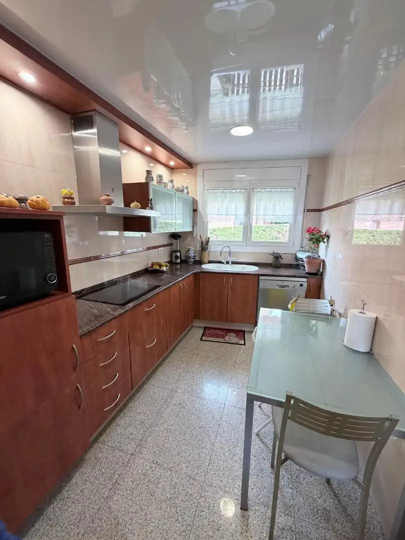Einfamilien-Reihenhaus zum Verkauf in Carrer Roca de la Pila, Berga