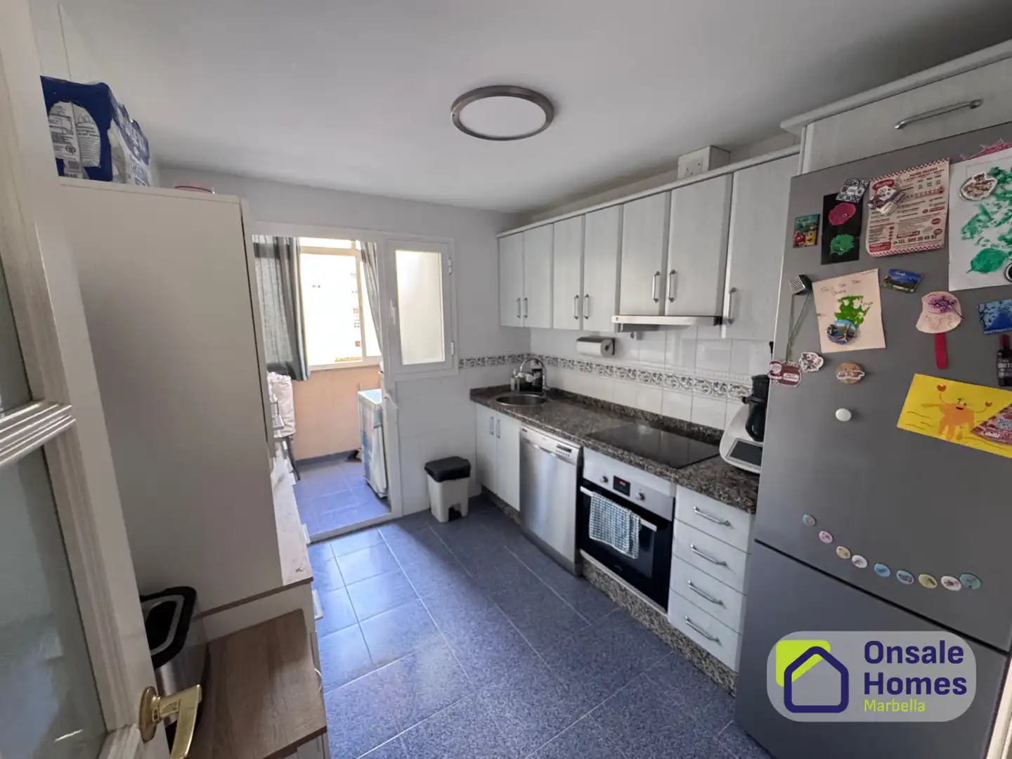 Cocina de Piso en venta en Estepona con Aire acondicionado y Terraza